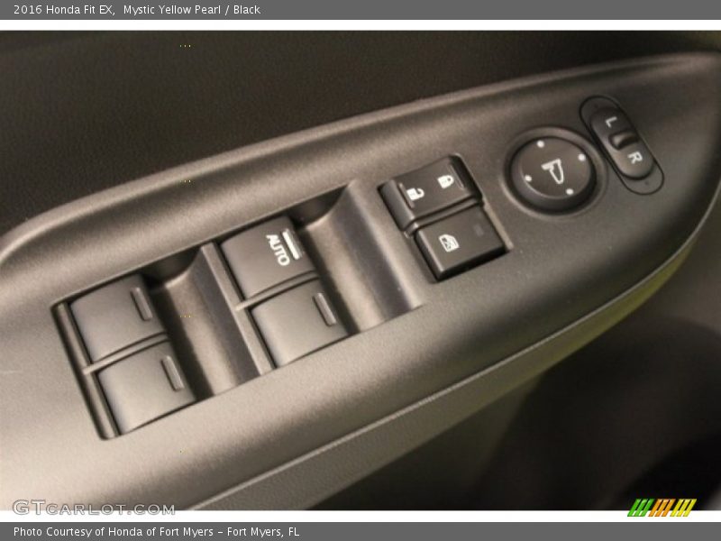 Controls of 2016 Fit EX