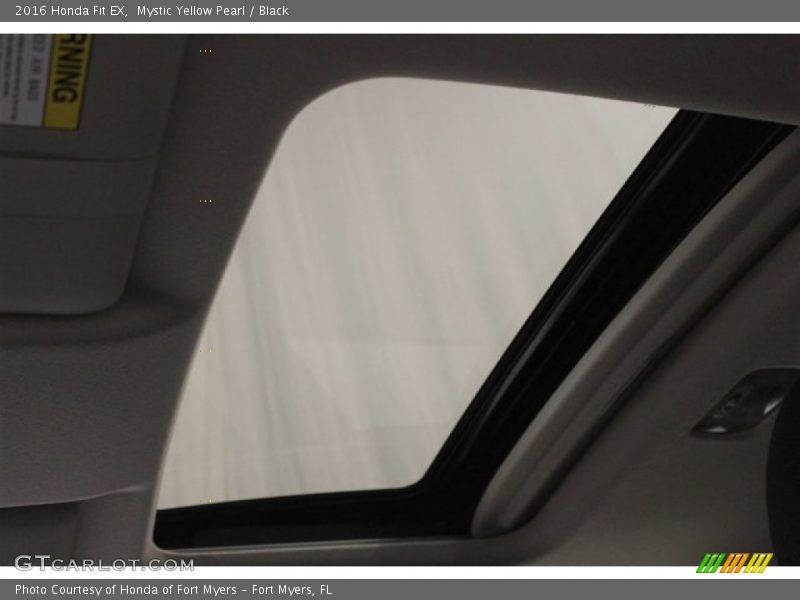 Sunroof of 2016 Fit EX