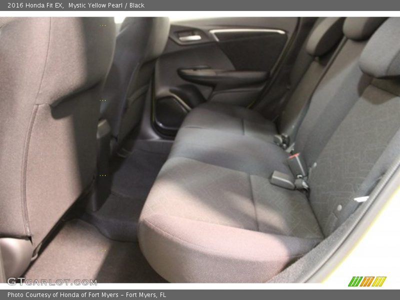 Rear Seat of 2016 Fit EX