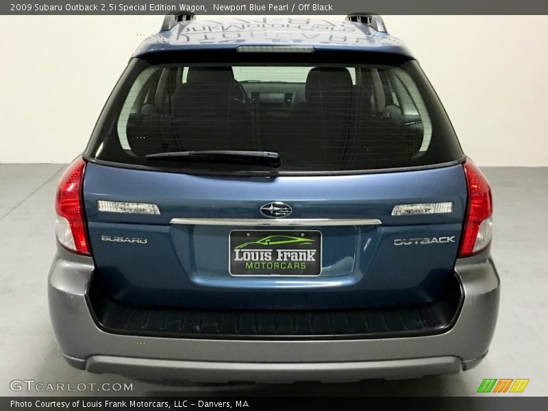 Newport Blue Pearl / Off Black 2009 Subaru Outback 2.5i Special Edition Wagon