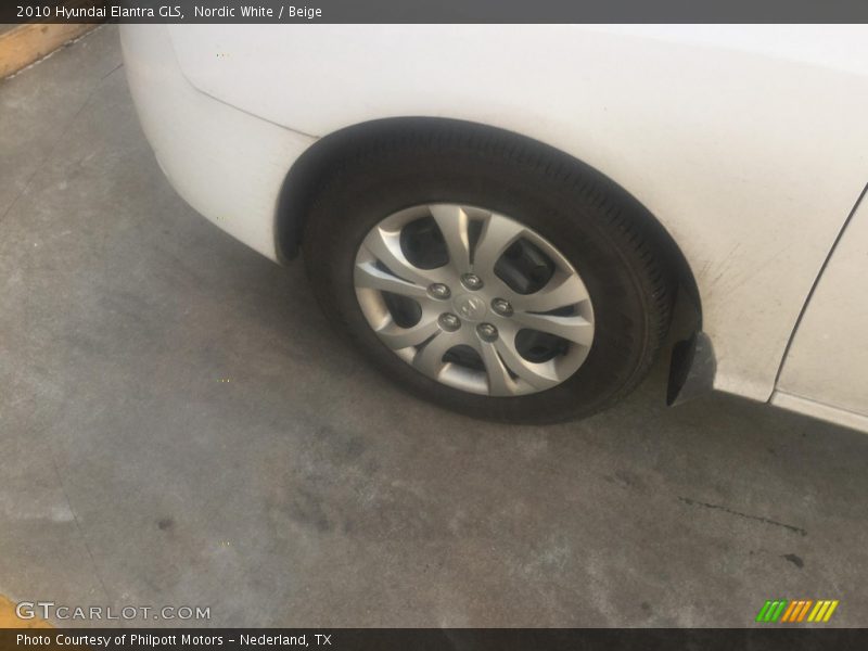 Nordic White / Beige 2010 Hyundai Elantra GLS