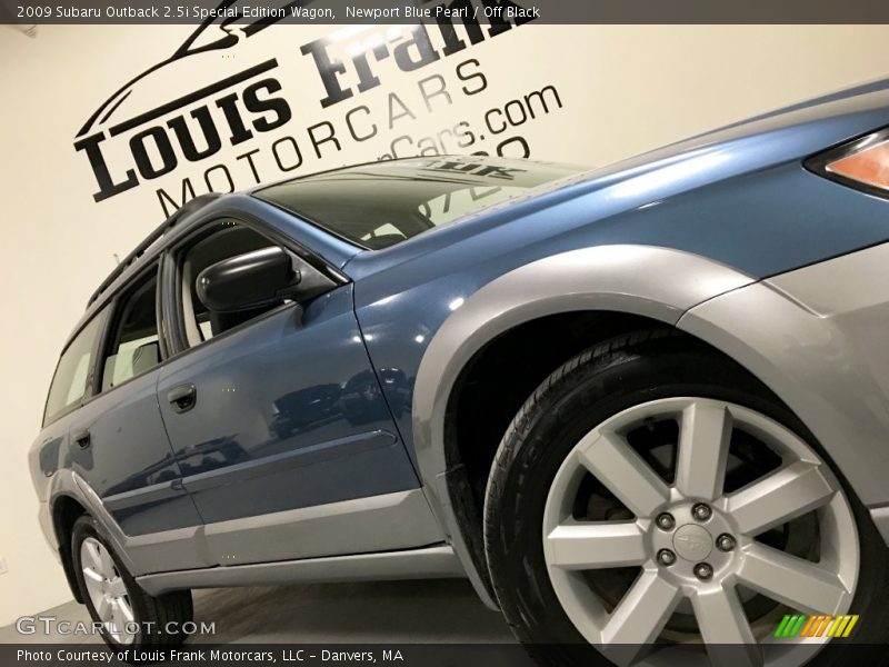 Newport Blue Pearl / Off Black 2009 Subaru Outback 2.5i Special Edition Wagon