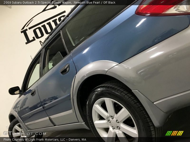 Newport Blue Pearl / Off Black 2009 Subaru Outback 2.5i Special Edition Wagon