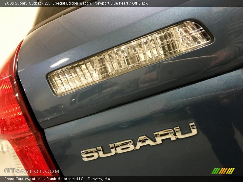 Newport Blue Pearl / Off Black 2009 Subaru Outback 2.5i Special Edition Wagon