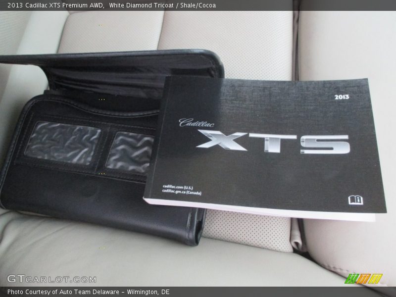 White Diamond Tricoat / Shale/Cocoa 2013 Cadillac XTS Premium AWD