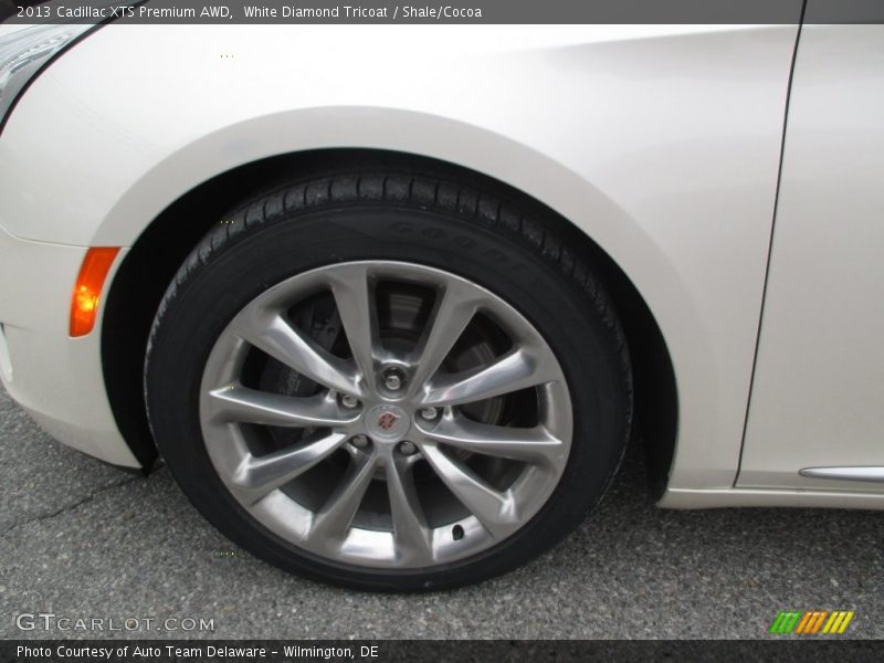 White Diamond Tricoat / Shale/Cocoa 2013 Cadillac XTS Premium AWD