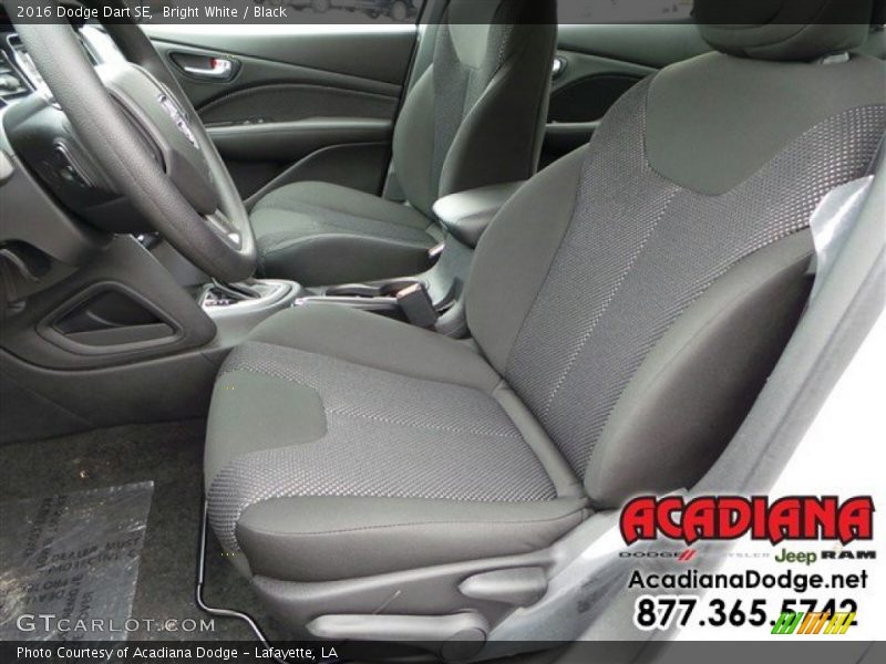 Bright White / Black 2016 Dodge Dart SE