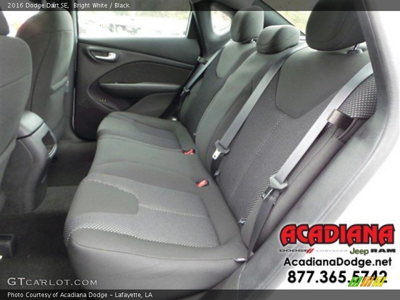 Bright White / Black 2016 Dodge Dart SE