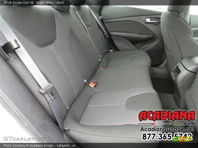 Bright White / Black 2016 Dodge Dart SE