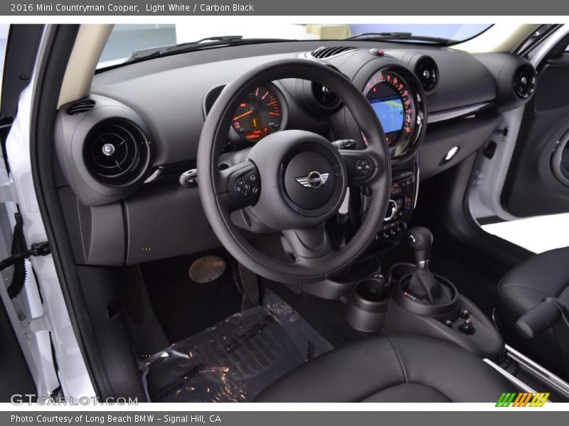 Light White / Carbon Black 2016 Mini Countryman Cooper