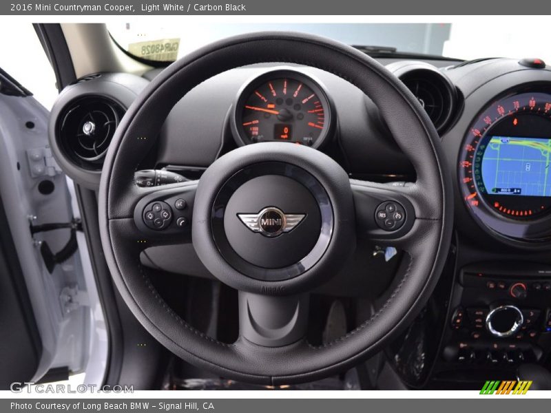 Light White / Carbon Black 2016 Mini Countryman Cooper