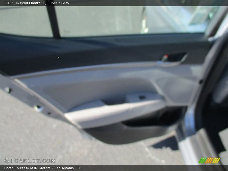 Silver / Gray 2017 Hyundai Elantra SE