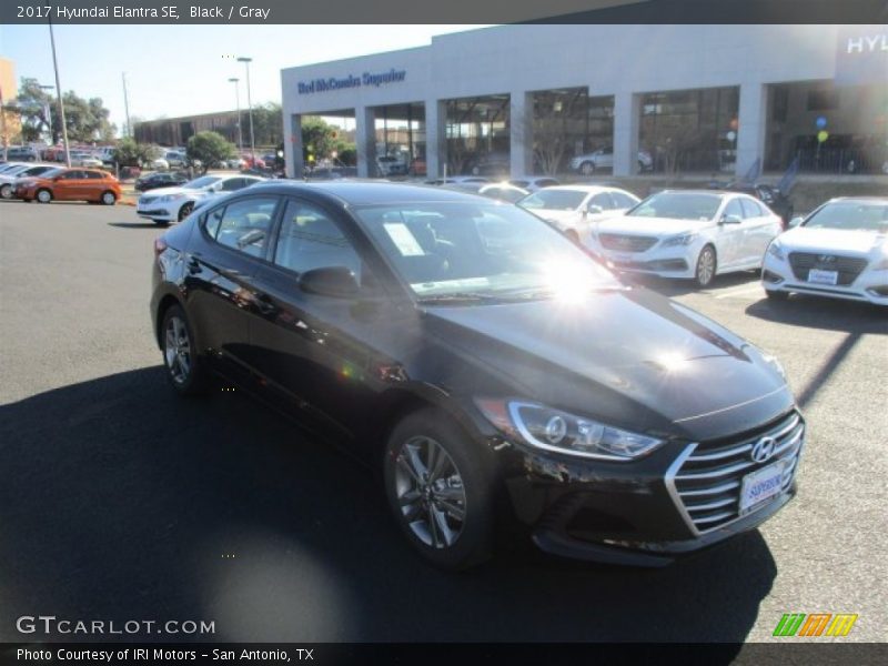 Black / Gray 2017 Hyundai Elantra SE