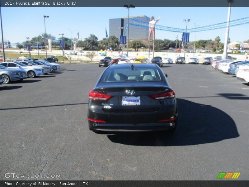 Black / Gray 2017 Hyundai Elantra SE