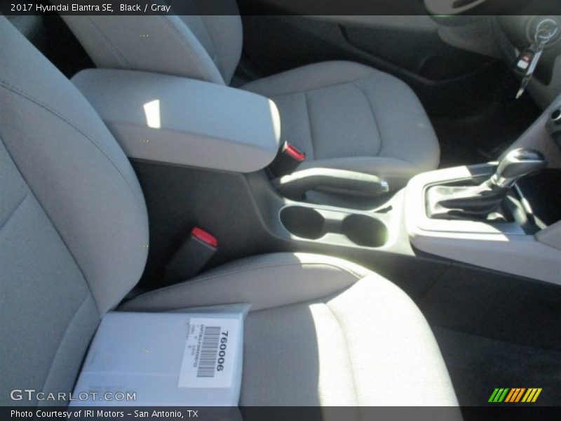Black / Gray 2017 Hyundai Elantra SE