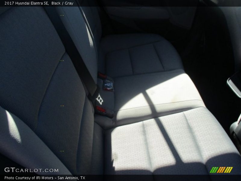 Black / Gray 2017 Hyundai Elantra SE