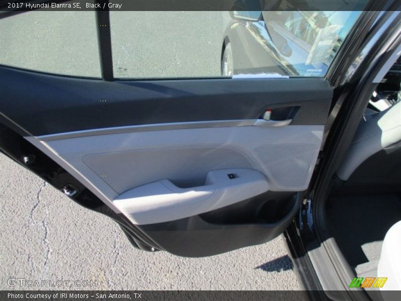 Black / Gray 2017 Hyundai Elantra SE