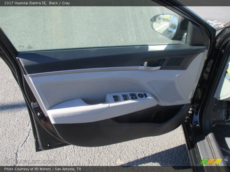 Black / Gray 2017 Hyundai Elantra SE
