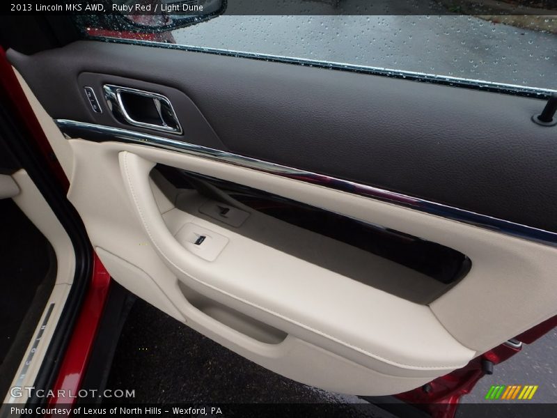 Ruby Red / Light Dune 2013 Lincoln MKS AWD