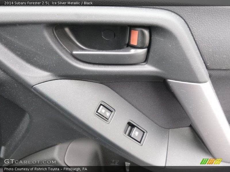 Ice Silver Metallic / Black 2014 Subaru Forester 2.5i