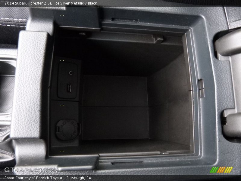 Ice Silver Metallic / Black 2014 Subaru Forester 2.5i