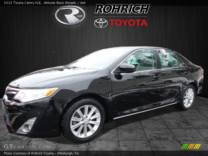 Attitude Black Metallic / Ash 2013 Toyota Camry XLE