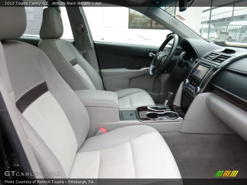 Attitude Black Metallic / Ash 2013 Toyota Camry XLE