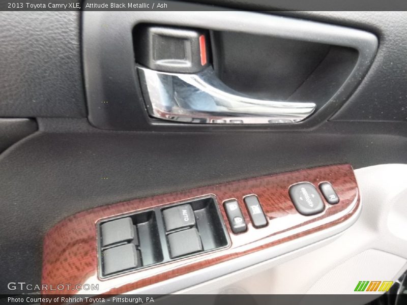 Attitude Black Metallic / Ash 2013 Toyota Camry XLE