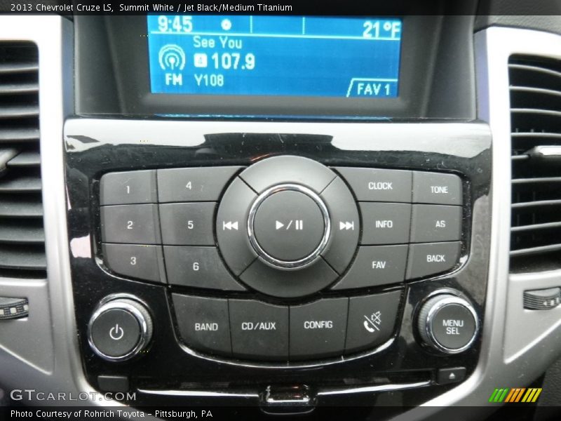 Summit White / Jet Black/Medium Titanium 2013 Chevrolet Cruze LS
