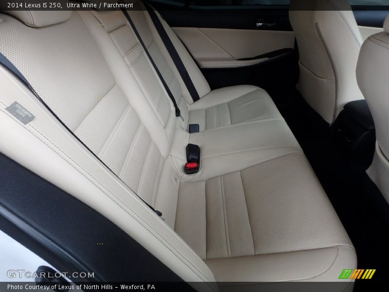 Ultra White / Parchment 2014 Lexus IS 250