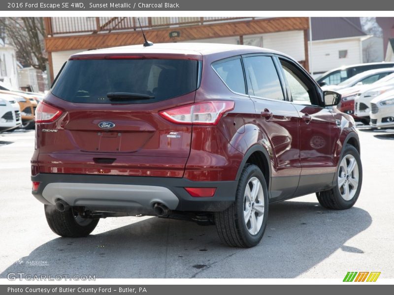 Sunset Metallic / Charcoal Black 2016 Ford Escape SE 4WD