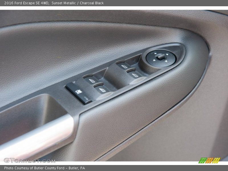 Sunset Metallic / Charcoal Black 2016 Ford Escape SE 4WD