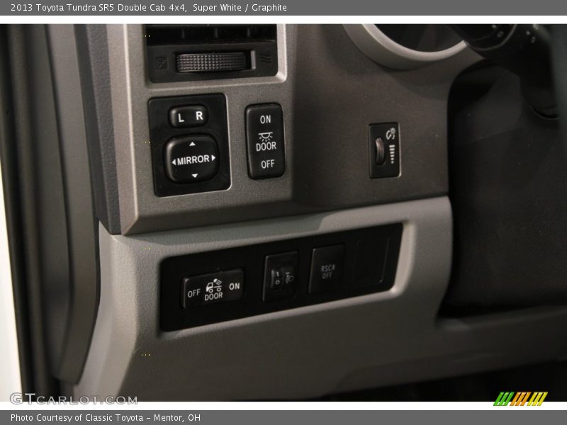 Super White / Graphite 2013 Toyota Tundra SR5 Double Cab 4x4