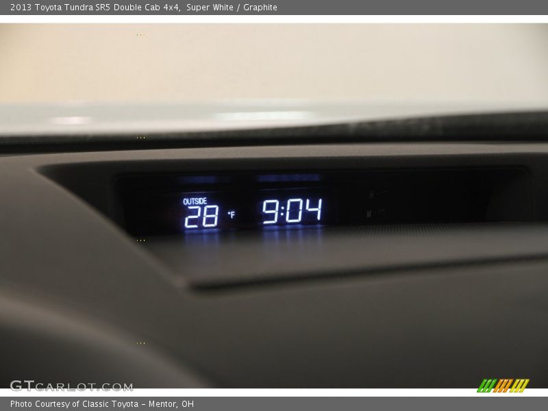 Super White / Graphite 2013 Toyota Tundra SR5 Double Cab 4x4