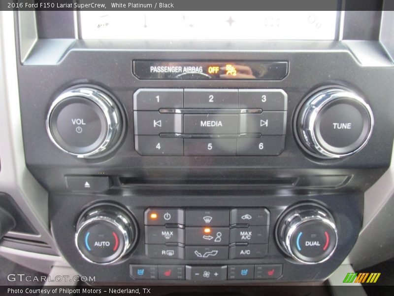 White Platinum / Black 2016 Ford F150 Lariat SuperCrew