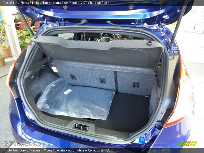 Kona Blue Metallic / ST Charcoal Black 2016 Ford Fiesta ST Hatchback
