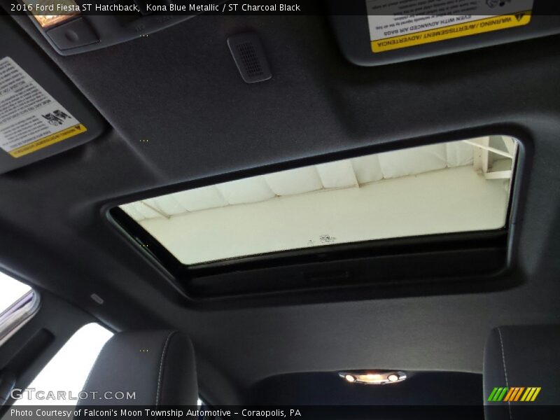 Kona Blue Metallic / ST Charcoal Black 2016 Ford Fiesta ST Hatchback