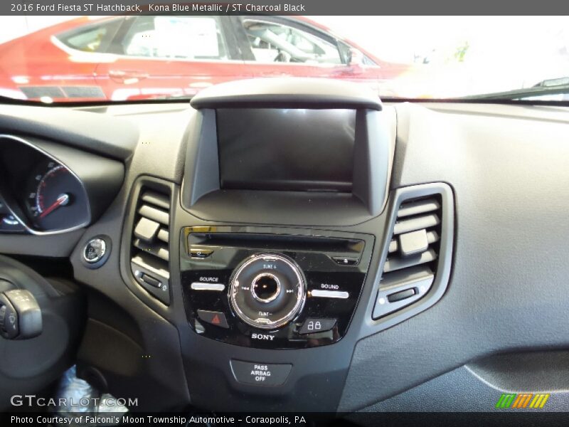 Kona Blue Metallic / ST Charcoal Black 2016 Ford Fiesta ST Hatchback