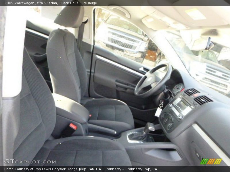 Black Uni / Pure Beige 2009 Volkswagen Jetta S Sedan
