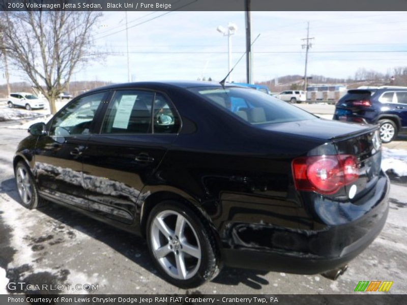 Black Uni / Pure Beige 2009 Volkswagen Jetta S Sedan