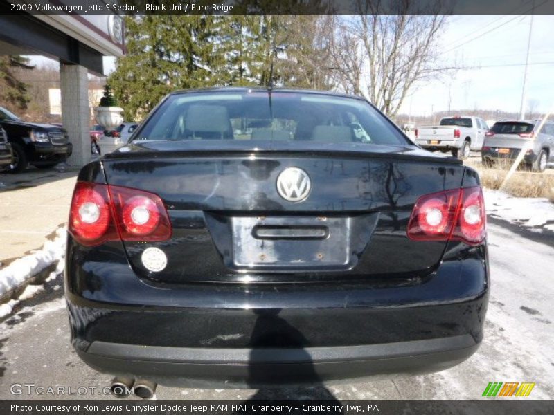Black Uni / Pure Beige 2009 Volkswagen Jetta S Sedan
