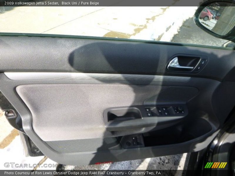 Black Uni / Pure Beige 2009 Volkswagen Jetta S Sedan