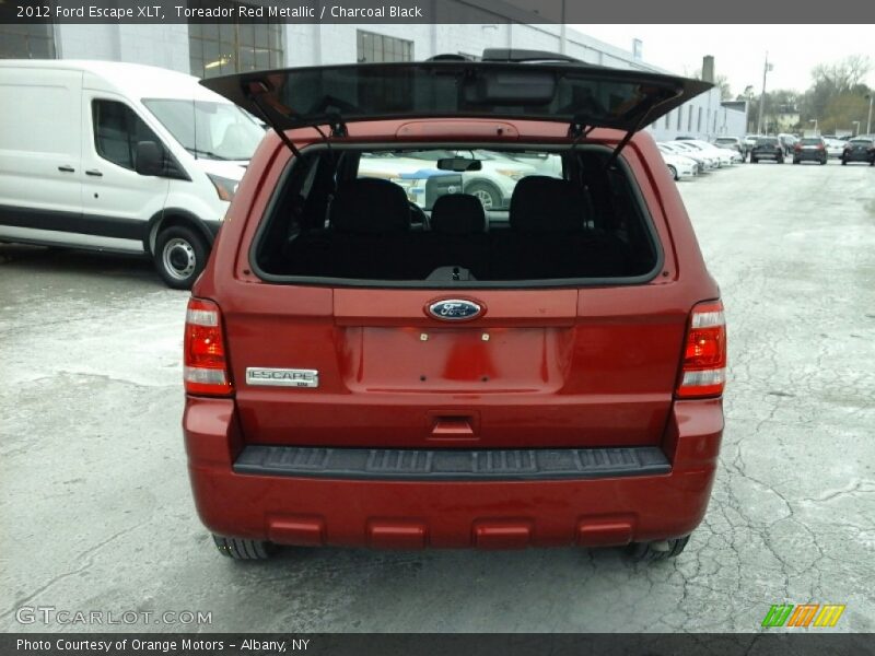 Toreador Red Metallic / Charcoal Black 2012 Ford Escape XLT