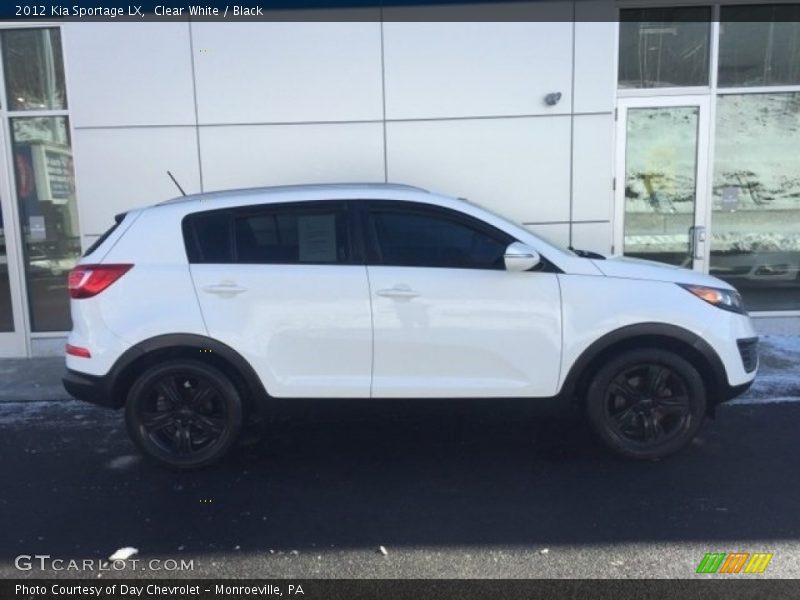 Clear White / Black 2012 Kia Sportage LX