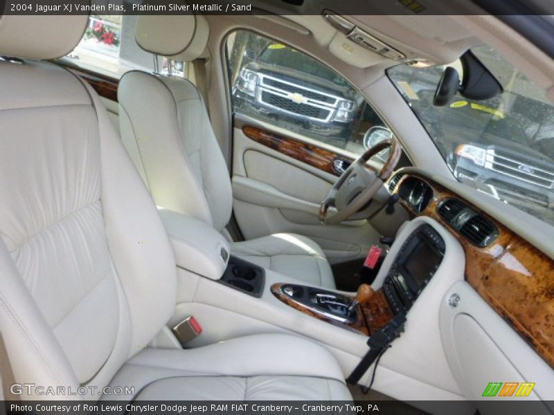 Platinum Silver Metallic / Sand 2004 Jaguar XJ Vanden Plas