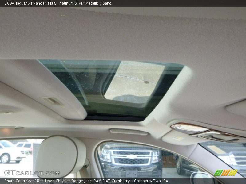 Platinum Silver Metallic / Sand 2004 Jaguar XJ Vanden Plas