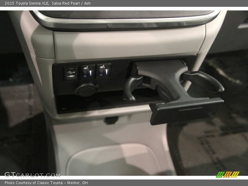 Salsa Red Pearl / Ash 2015 Toyota Sienna XLE