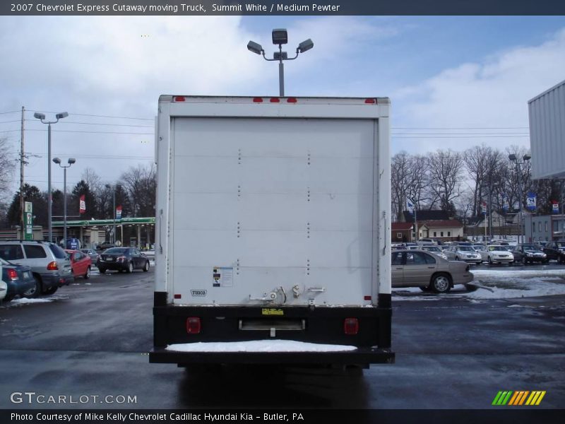 Summit White / Medium Pewter 2007 Chevrolet Express Cutaway moving Truck
