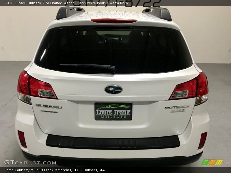 Satin White Pearl / Warm Ivory 2010 Subaru Outback 2.5i Limited Wagon