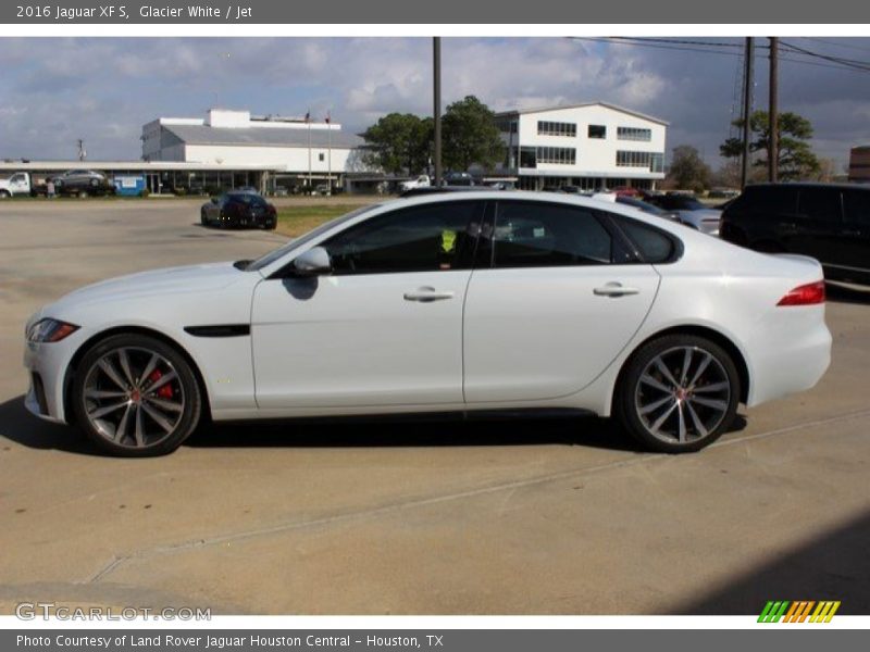 Glacier White / Jet 2016 Jaguar XF S